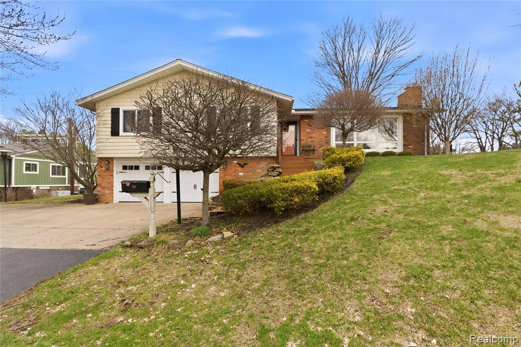 116 Whims Lane, Rochester, MI 48306 — Photo 33