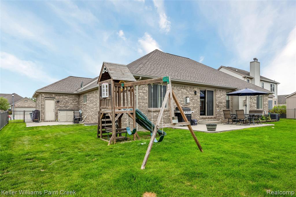 54690 Shady Creek Drive, New Baltimore, MI 48047 — Photo 38