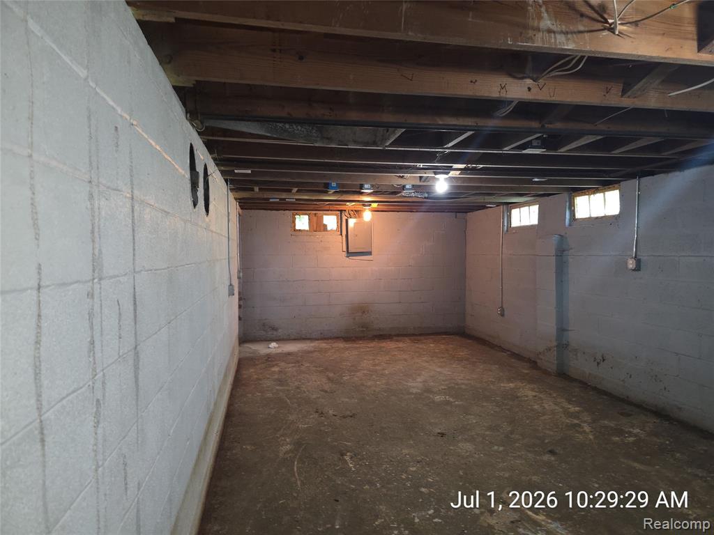 8499 Westwood Street - Photo 2