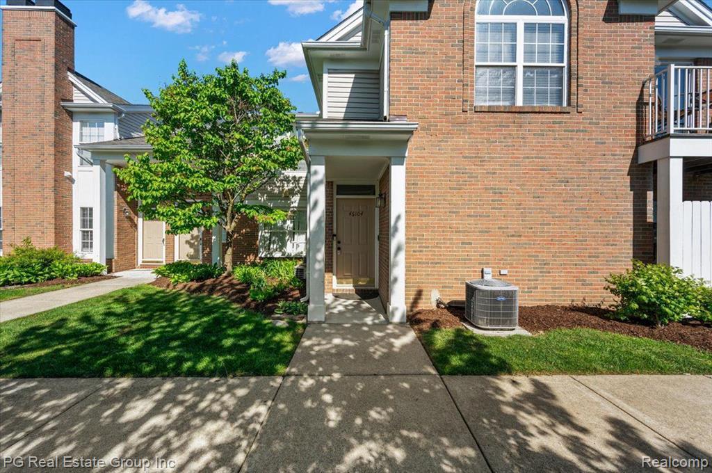 46104 BALDWIN Drive, Macomb, MI 48044 — Photo 4