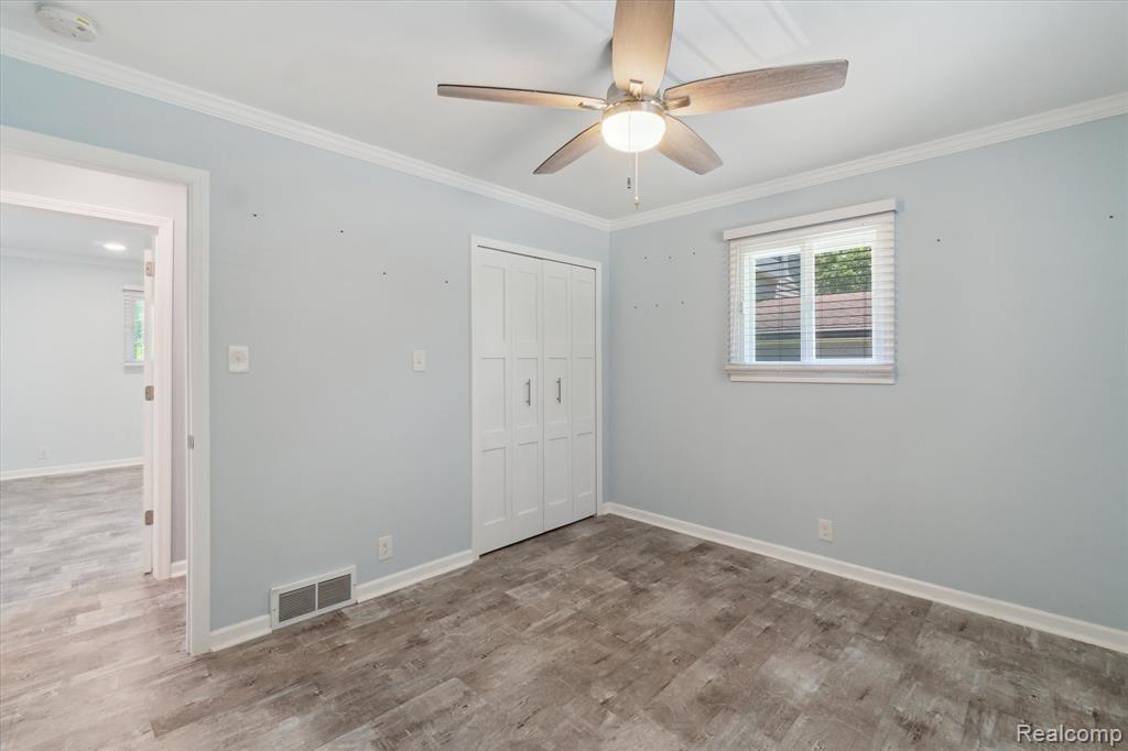 7262 Hatchery Road, Waterford, MI 48327 — Photo 14