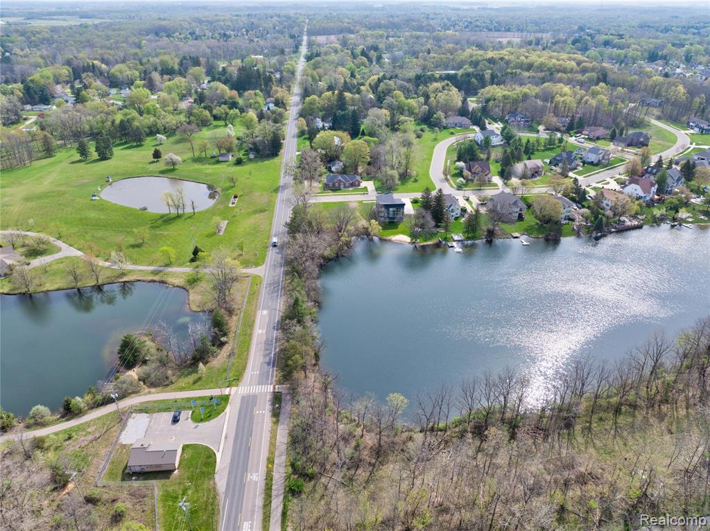 2745 Maritime Drive, Lansing, MI 48911 — Photo 16