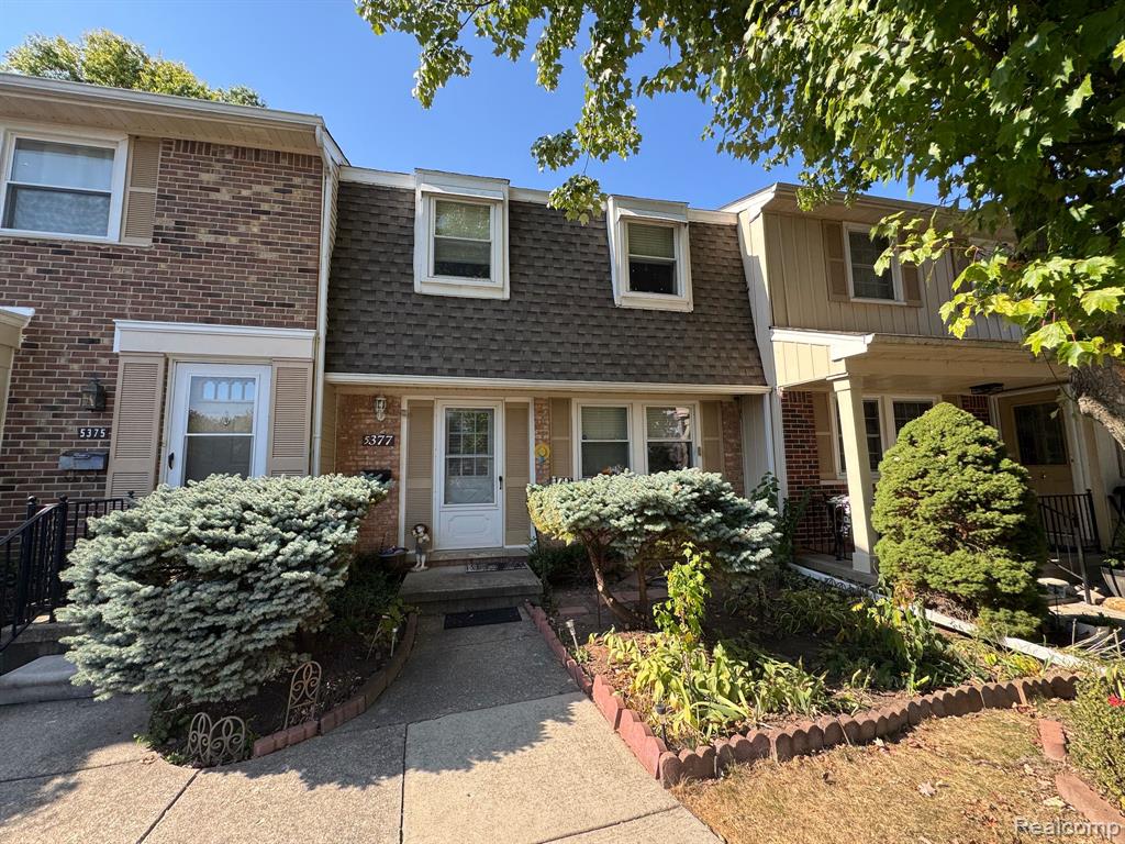 5377 Breeze Hill Place, Troy, MI 48098 — Photo 2