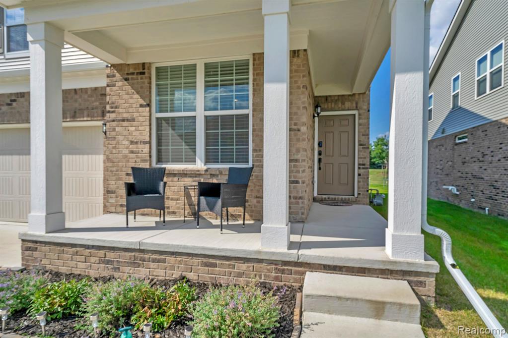 49746 SHORELINE Drive, Canton, MI 48187 — Photo 3