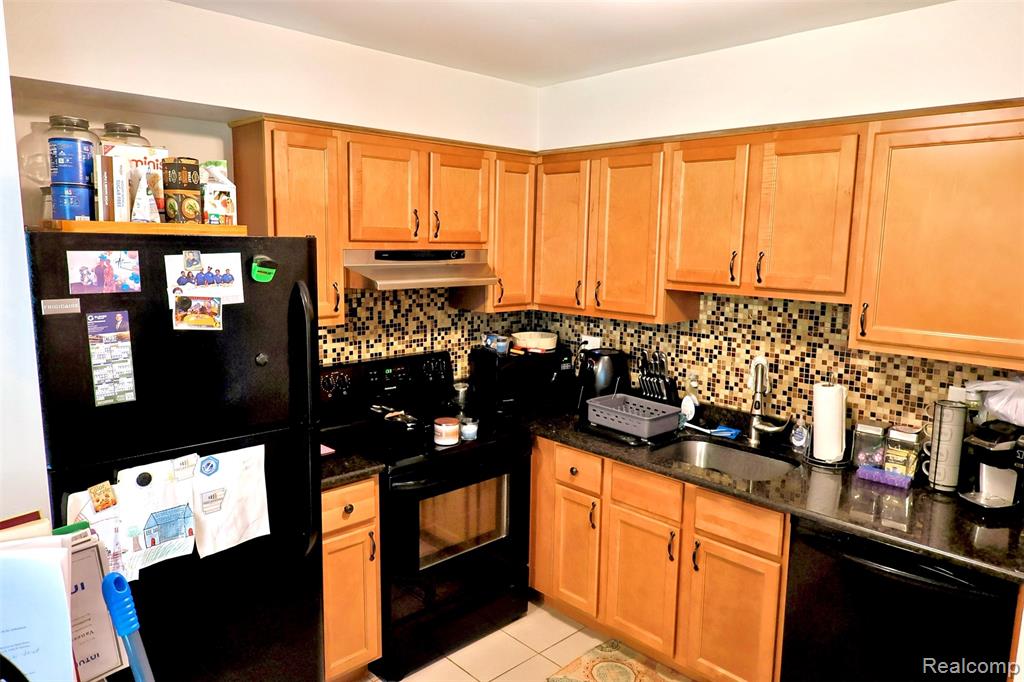 7600 Woodview Street, 2, Westland, MI — Photo 8