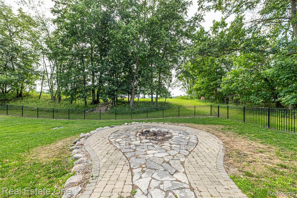 428 Pheasant Ridge Court, Ortonville, MI 48462 — Photo 42