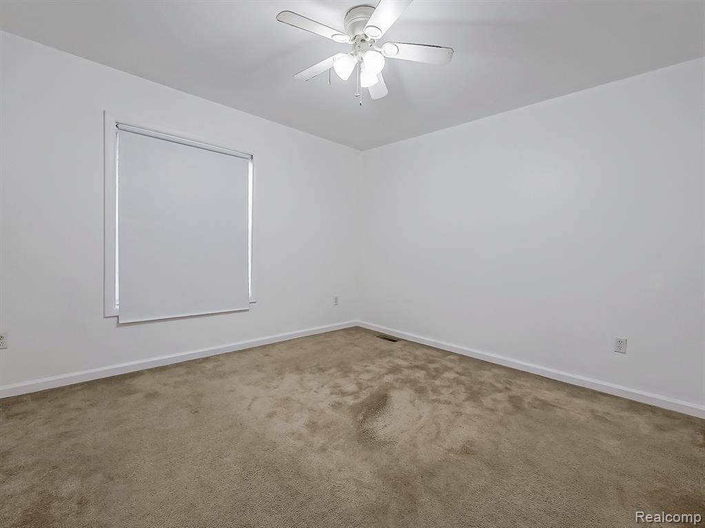 49 Oakhill Street, Pontiac, MI 48342 — Photo 8