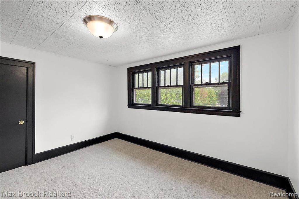 503 N WASHINGTON Avenue, Royal Oak, MI 48067 — Photo 24