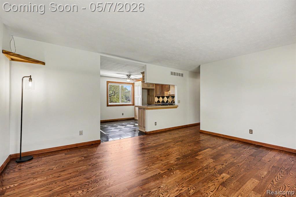 1405 Swarthout Road, Pinckney, MI 48169 — Photo 4