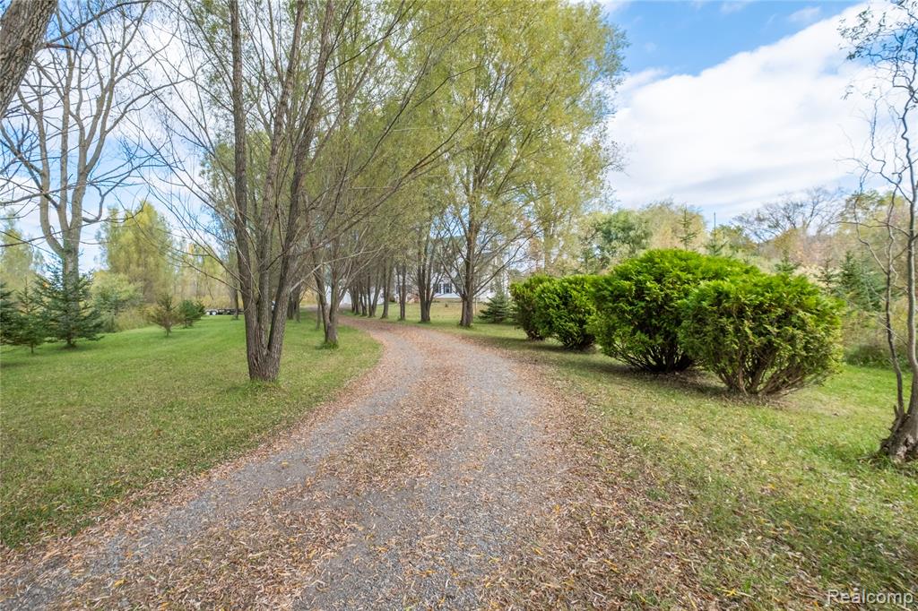 6802 Booth Road, North Branch, MI 48461 — Photo 42