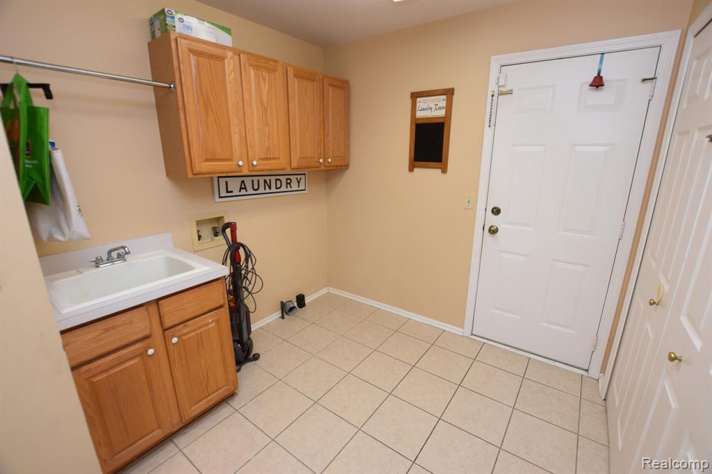 6018 COVERED WAGONS Trail, Flint, MI 48532 — Photo 15