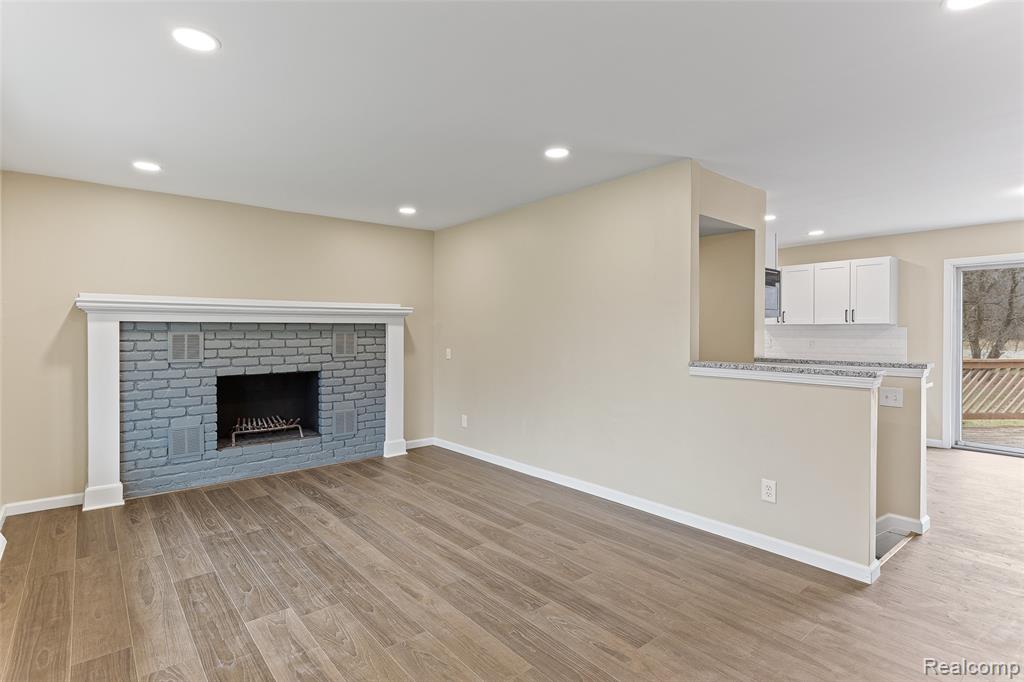3745 Capitol Way, Highland, MI 48356 — Photo 5