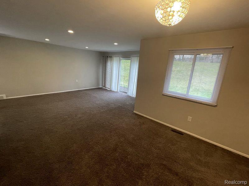4924 BROOMFIELD, West Bloomfield, MI — Photo 11