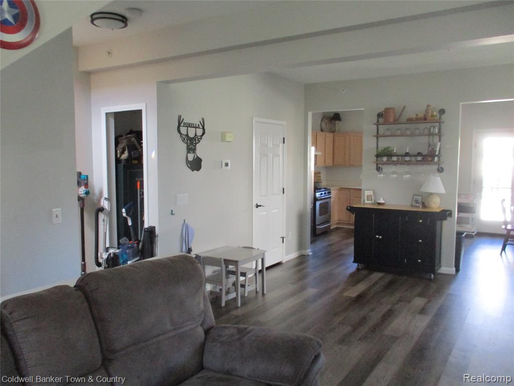 714 Eagle Drive, Fenton, MI 48430 — Photo 4
