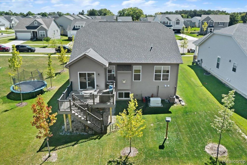 8045 CARSTON Lane, Brighton, MI 48116 — Photo 26