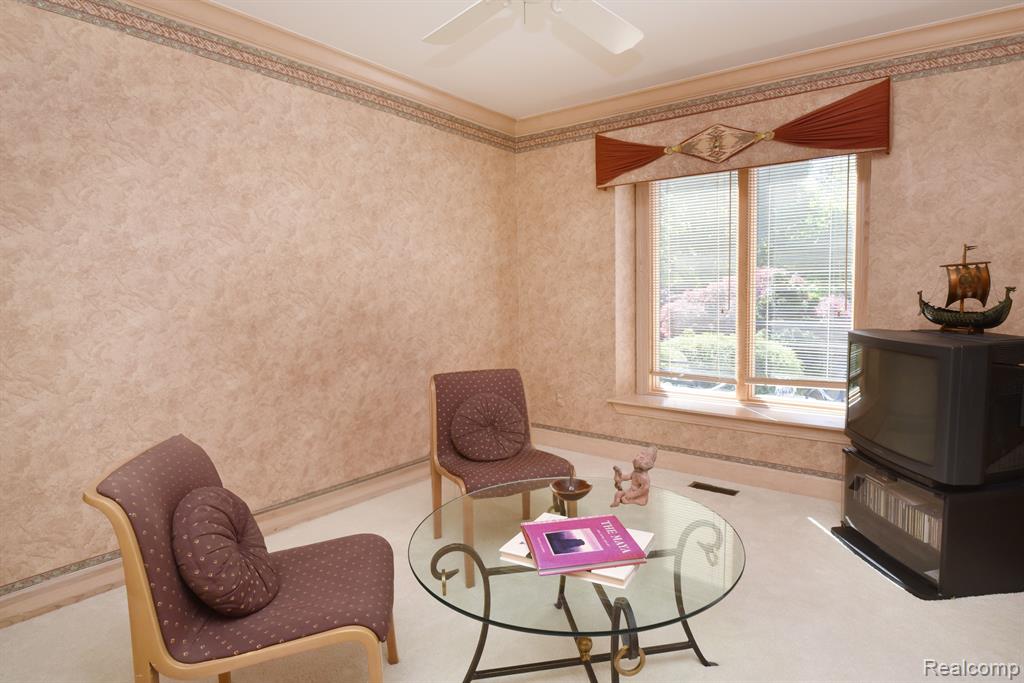 37738 AMBER Drive, Farmington Hills, MI 48331 — Photo 23
