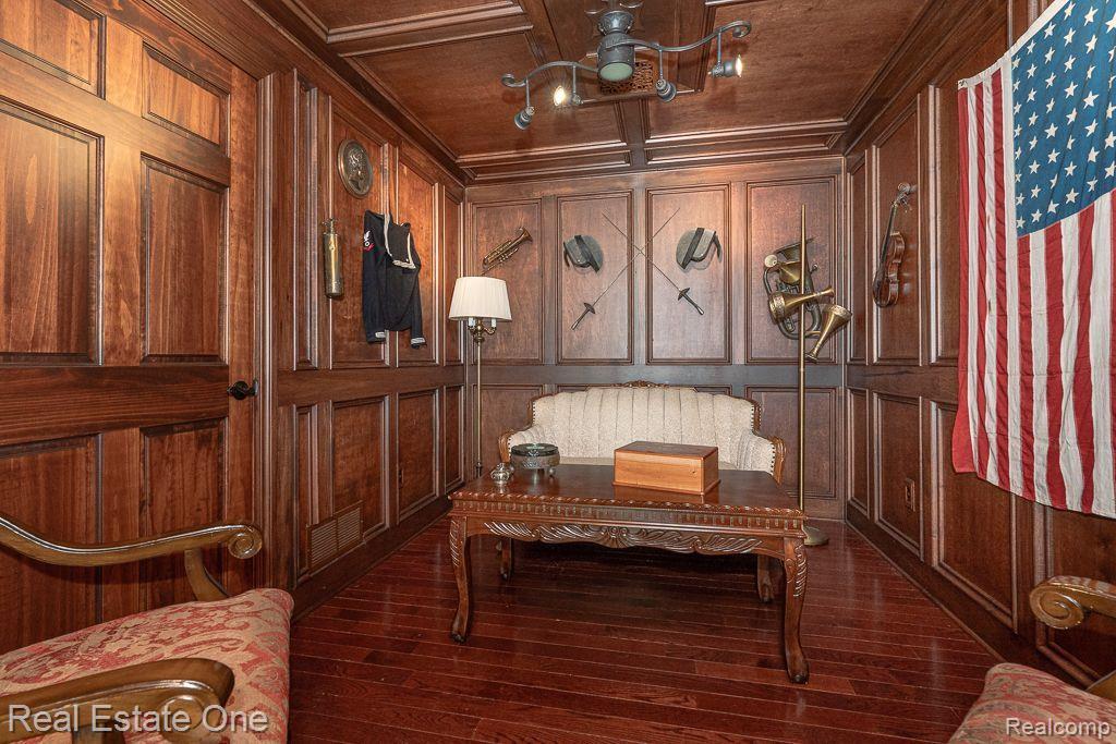 523 WYNSTONE Circle N, Oakland, MI — Photo 46