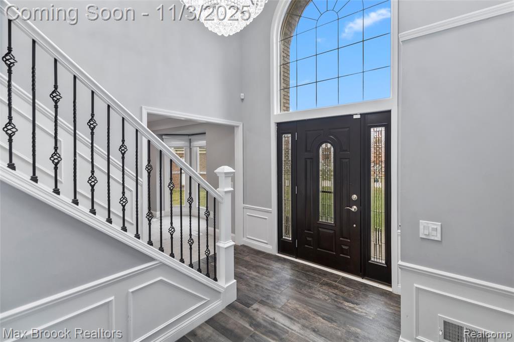 5366 Midchester Court, West Bloomfield, MI 48324 — Photo 2