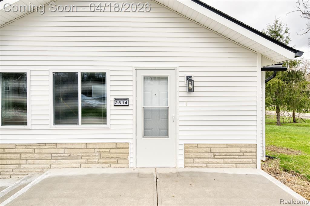 2514 Barton Street, Commerce Twp, MI 48382 — Photo 8