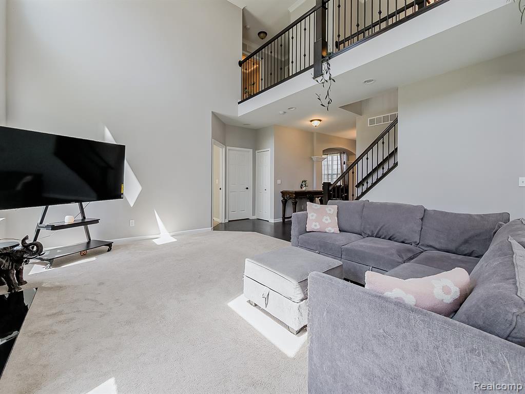 903 Leafdale Drive, Rochester Hills, MI 48307 — Photo 13
