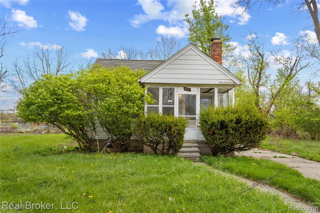 13576 Warwick Street, Detroit, MI 48223 — front exterior