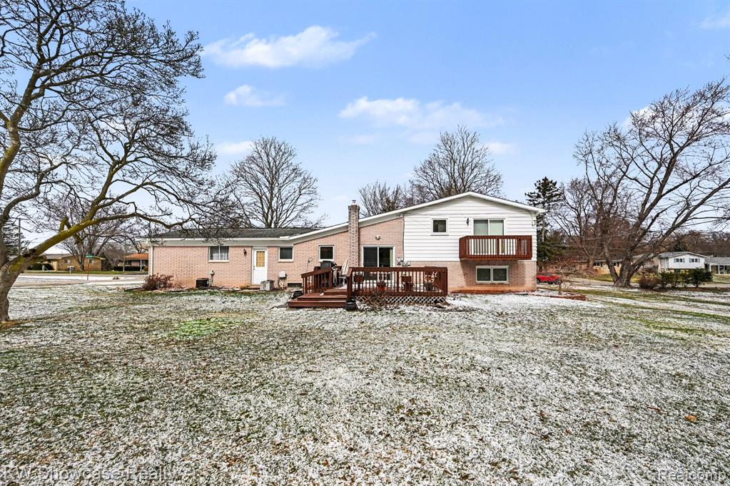 8635 Sandy Crest Drive, White Lake, MI, 00000