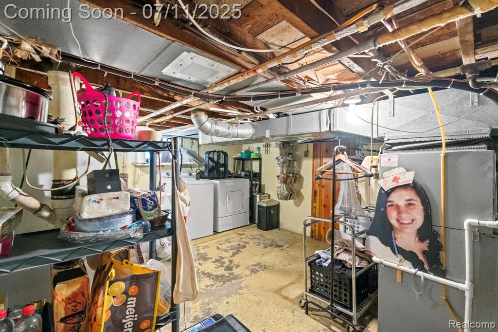 7557 Standard, Center Line, MI 48015 — Photo 39