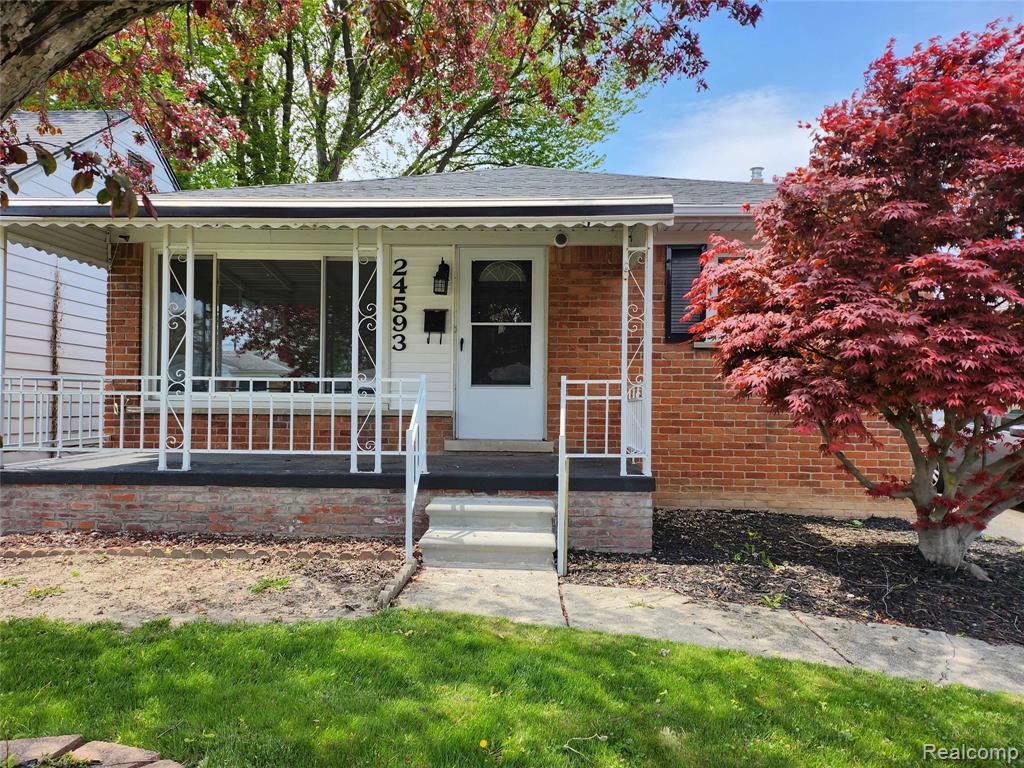 24593 Rosalind Avenue, Eastpointe, MI 48021 — Photo 2