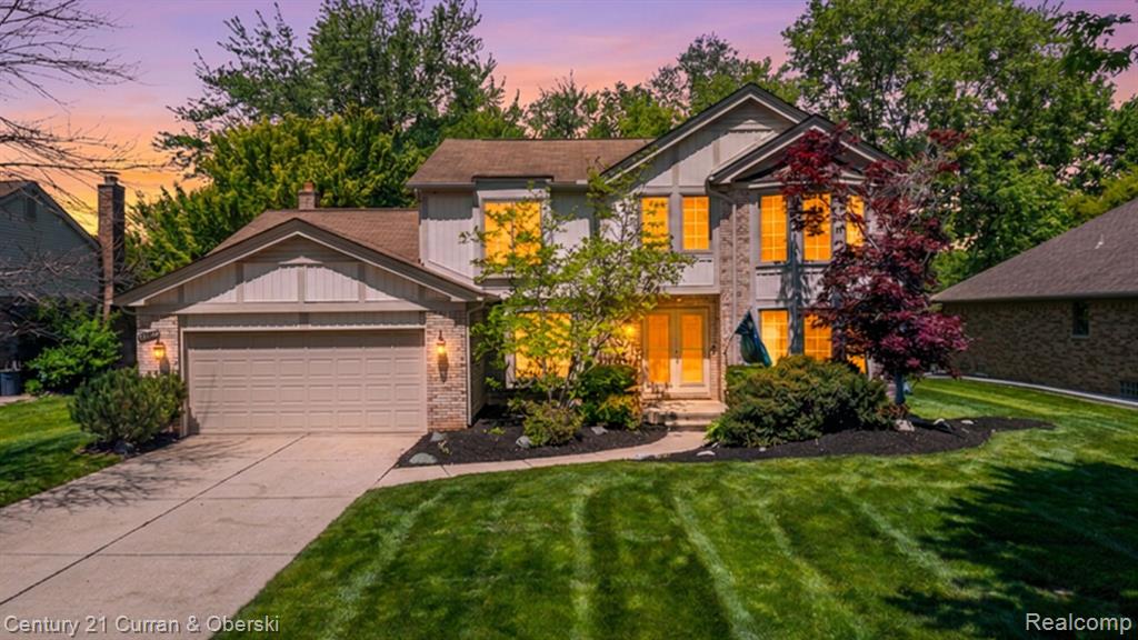 44962 Steeplepath, Novi, MI — front exterior