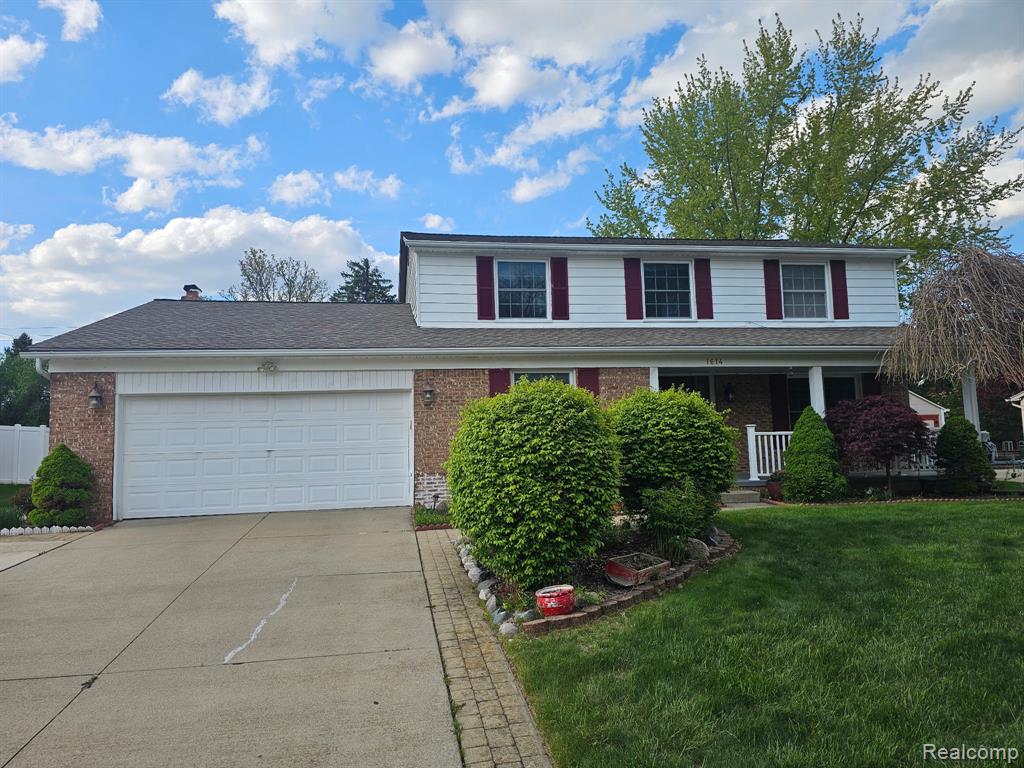 1614 CALIPER Drive, Troy, MI 48084