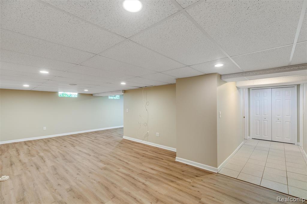 4410 Rosewold Avenue, Royal Oak, MI 48073 — Photo 22