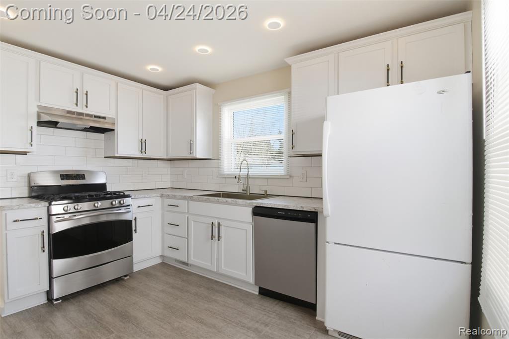 22063 Brittany Avenue, Eastpointe, MI 48021 — Photo 12