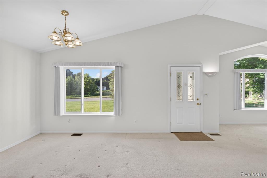 100 Aberdeen Drive, 36, Flushing, MI 48433 — Photo 25