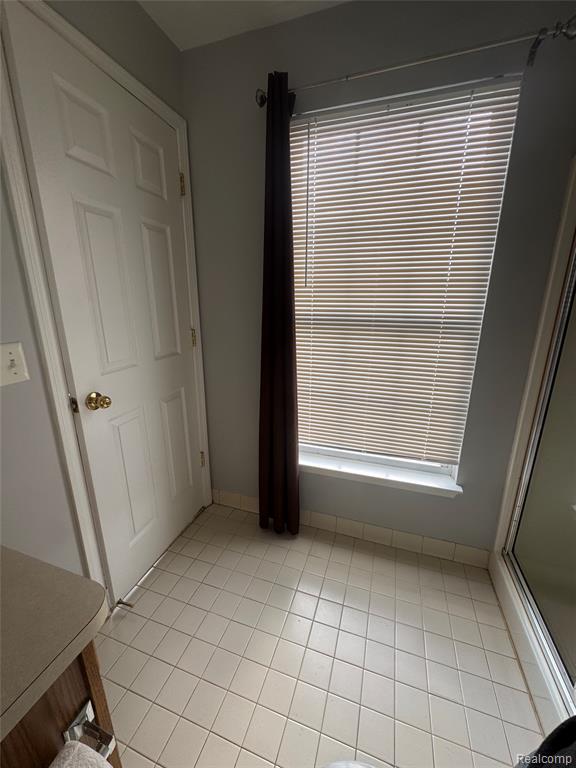 17200 Addington Drive, Commerce Twp, MI 48390 — Photo 20