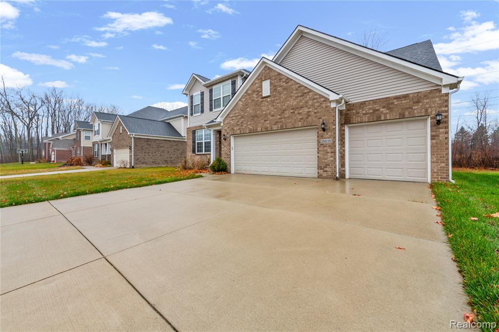 25835 Oberlin blvd, Novi, MI — Photo 3