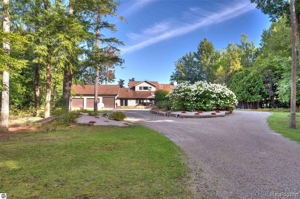 93N County Road 441, Manistique, MI 49854 — Photo 14