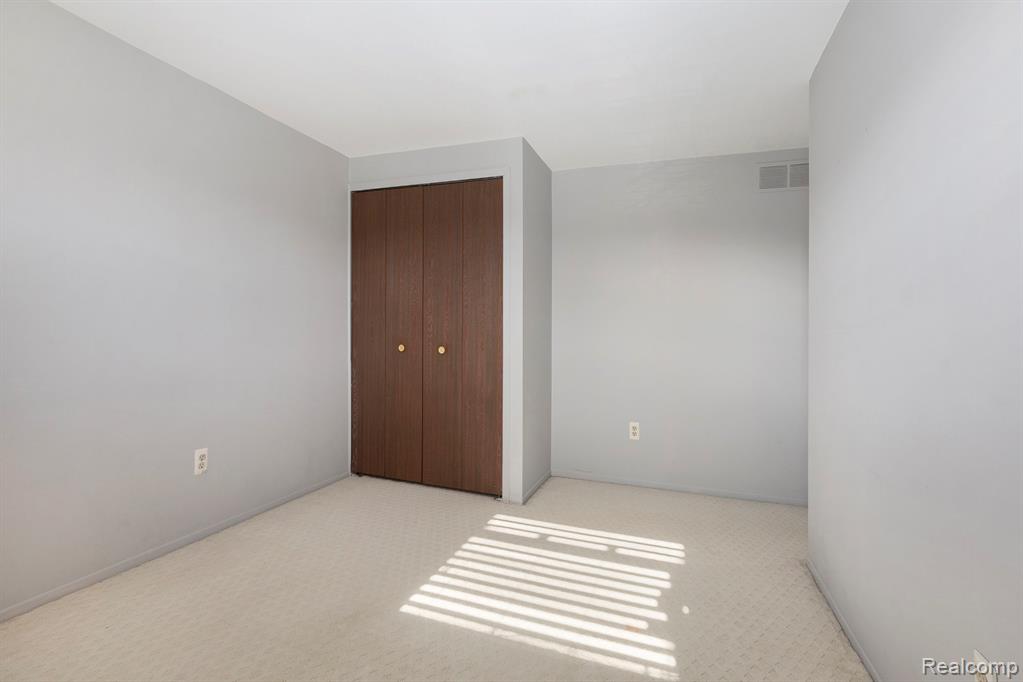43726 Stuart Drive, Canton, MI 48187 — Photo 16
