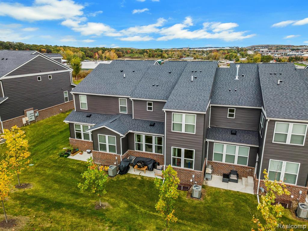 4974 Glenora Drive, Lake Orion, MI — Photo 32