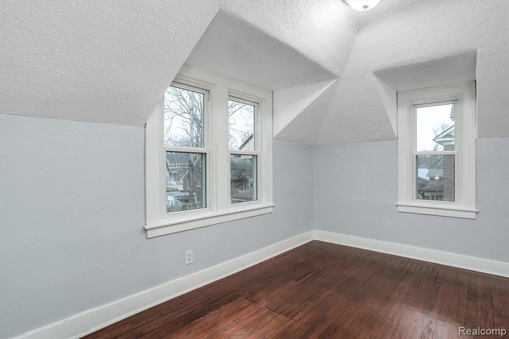 91 W GRIXDALE, Detroit, MI 48203 — Photo 17