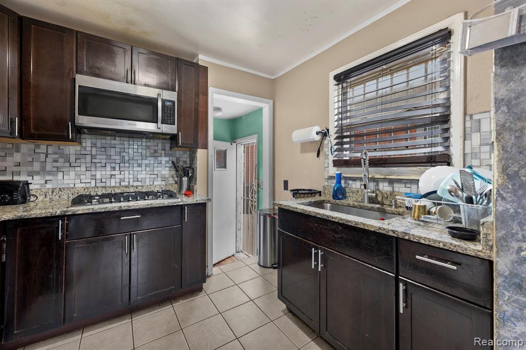 6800 Longacre Street, Detroit, MI 48228 — Photo 16