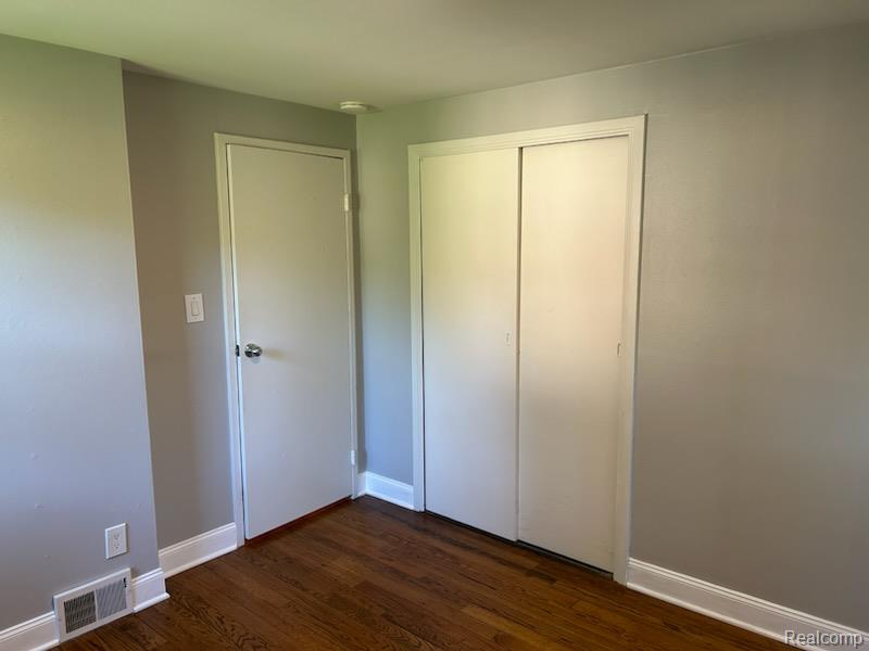 718 Graefield Court, Birmingham, MI 48009 — Photo 16