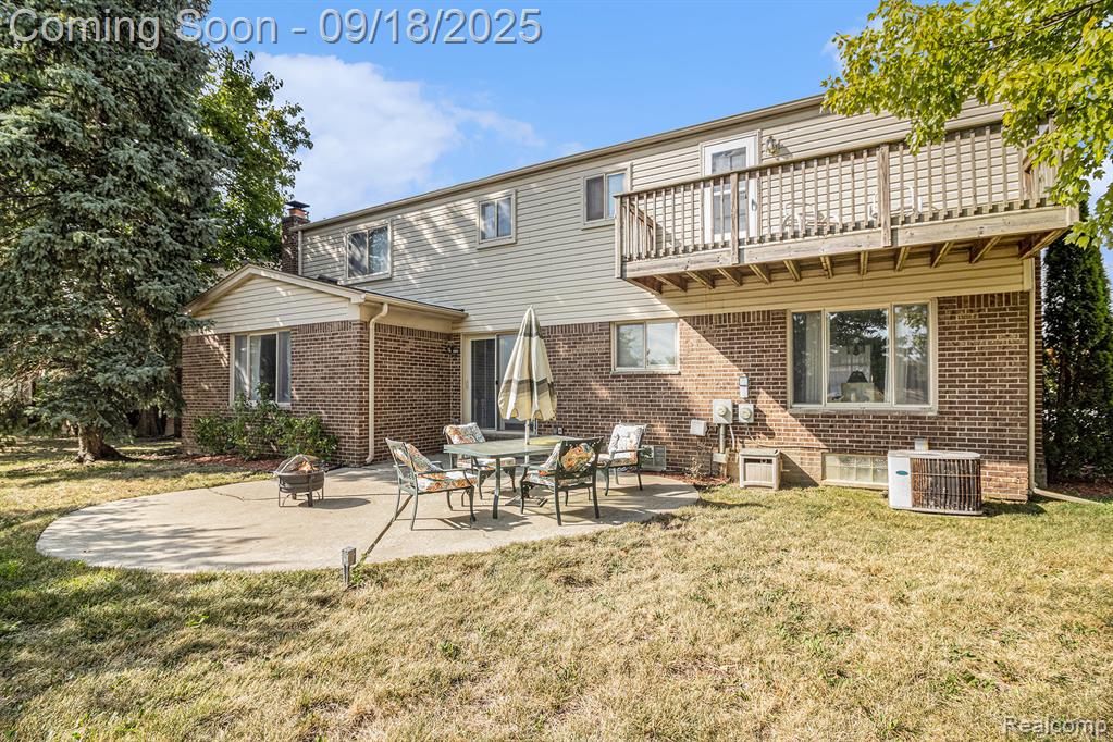 15721 Kristin Lane, Riverview, MI 48193 — Photo 26