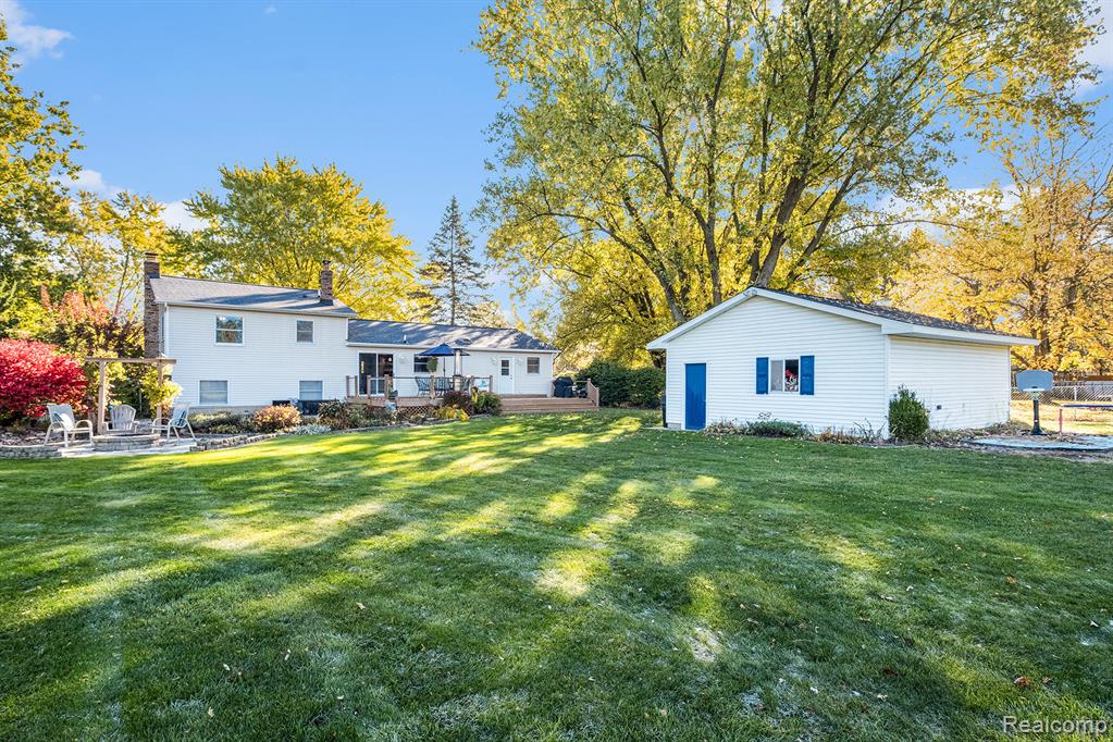 7030 Porter Road, Grand Blanc, MI 48439 — Photo 35