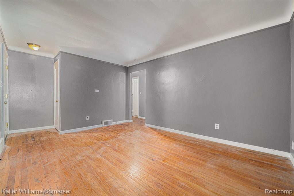 6306 FARMBROOK Street, Detroit, MI 48224 — Photo 4