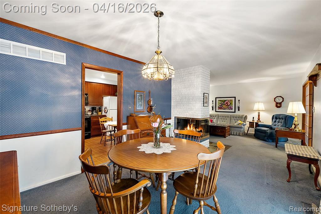 28868 Lorikay Street, Farmington, MI 48334 — Photo 9