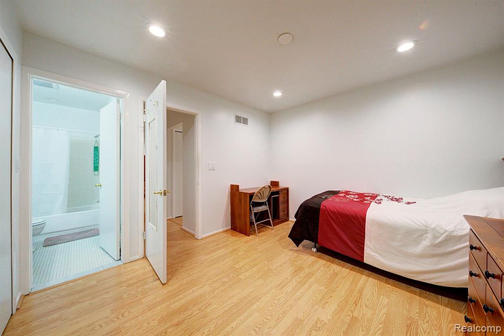 8401 18 Mile Road, Unit 167, Sterling Heights, MI 48313 — Photo 10