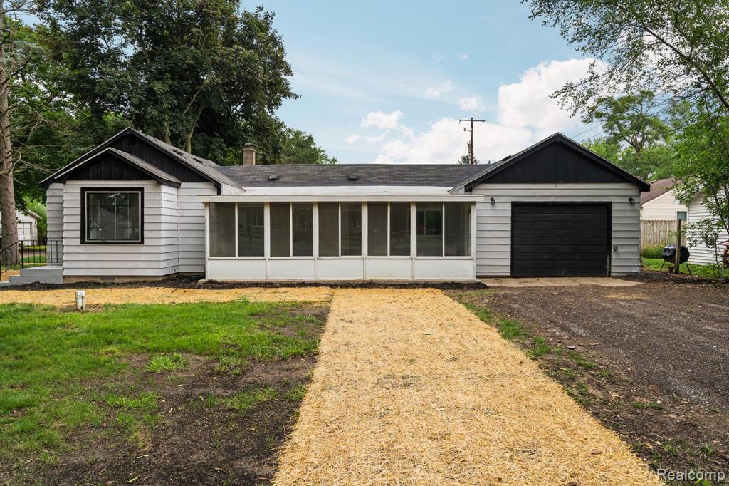 9110 Jay Street, Whitmore Lake, MI 48189 — front exterior