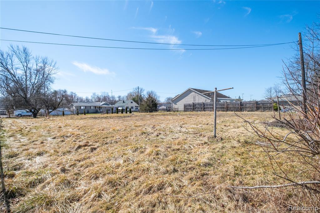 2176 Lauderdale Street, Flint, MI 48532 — Photo 16