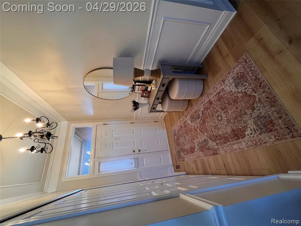 800 Saint Johns Boulevard, Lincoln Park, MI 48146 — Photo 2