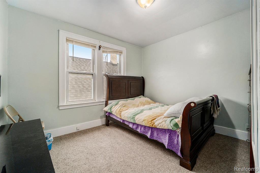 4568 CHARLES Street, Hamtramck, MI 48212 — Photo 15
